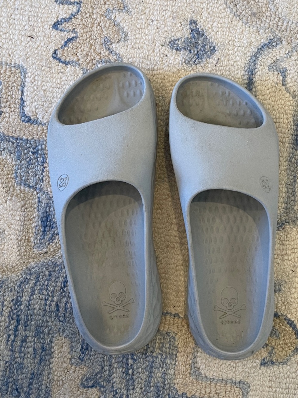 G/Fore slides